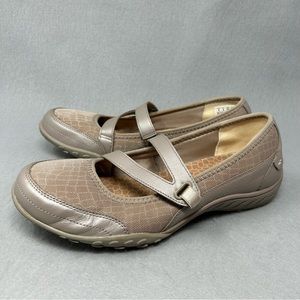 Skechers Size 8 Slip On Mary Jane Memory Foam Champagne Mesh Upper w/Leather